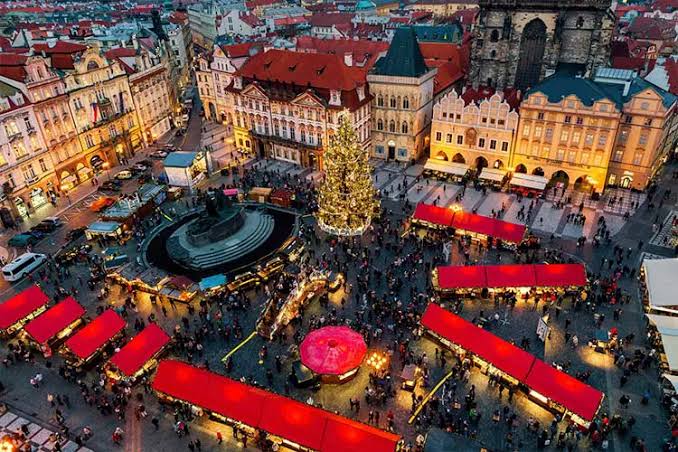 Mercados de Natal, Grupos Escolares, Circuitos e Destinos Globais